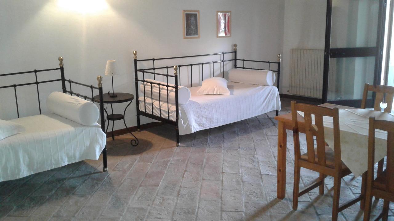 Agriturismo San Bruno San Colombano al Lambro Buitenkant foto